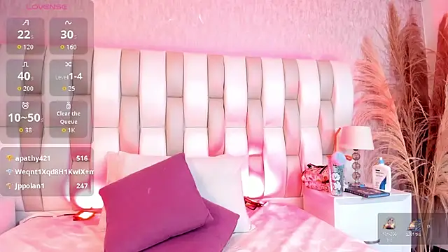 Ari_lynn_'s cam snapshot