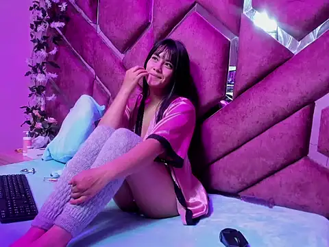 Luna_Staar69 live sex cam