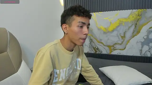 TaylerMiles's cam snapshot