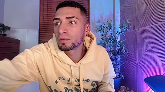 DrakeNeumann live sex cam