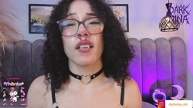 Dark_nina_ live sex cam