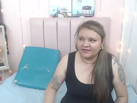 Cecilia_and_Carlos's cam snapshot