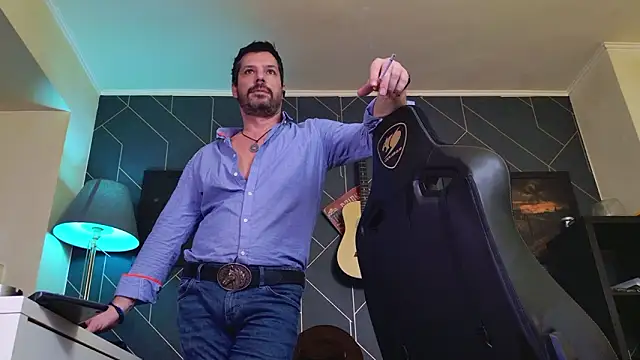 ChrisKox live sex cam