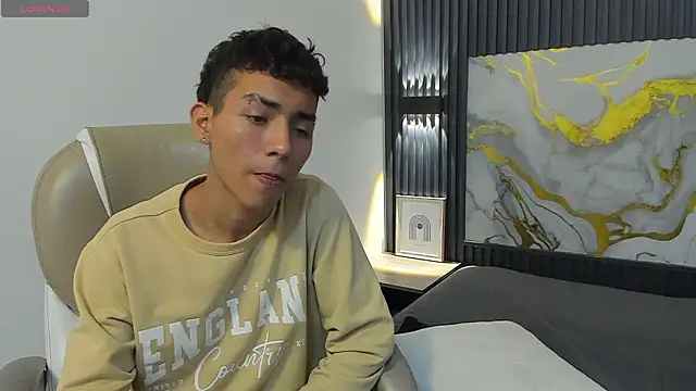 TaylerMiles's cam snapshot