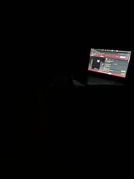 LuckyBottomX live sex cam