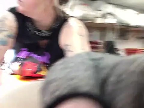 SissyMercy's cam snapshot