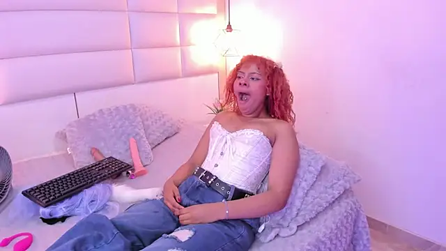 Sofia_clk's cam snapshot