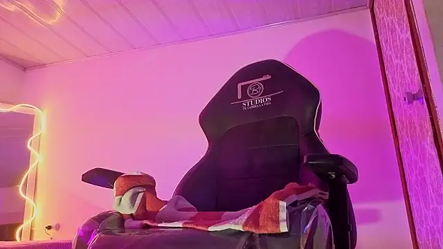 Laylafoxy_tay's cam snapshot