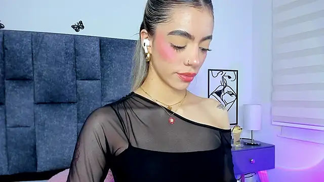 Violetta_Ficher's cam snapshot