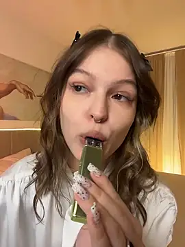 Lisa_Blossom's cam snapshot