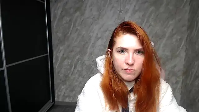 Reginasmilee's cam snapshot