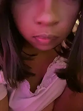 AwkwardJasminee's cam snapshot