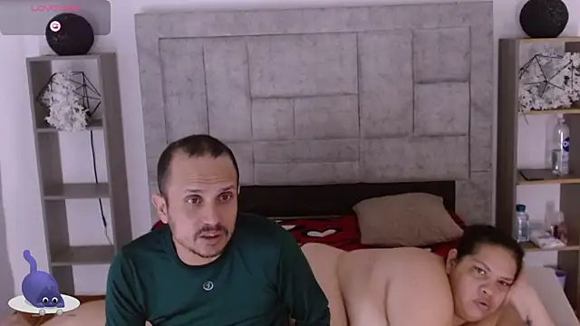 Candy_and_Jh0n live sex cam