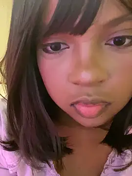 AwkwardJasminee live sex cam