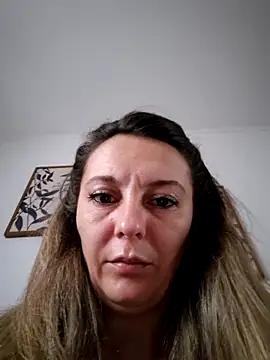 GoldieMuse's cam snapshot