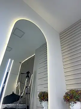 Isa__Blanc's cam snapshot