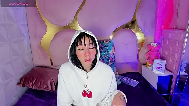 NaniiSisy's cam snapshot