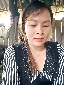 Emily_118's cam snapshot