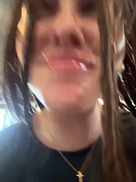 KiraSunshine live sex cam