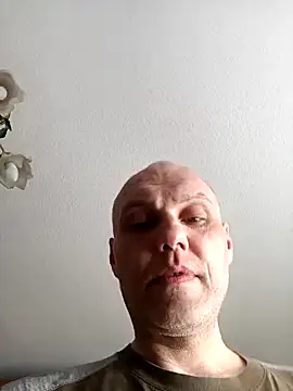 Pineapple04's cam snapshot