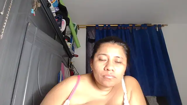 adrixxx38 live sex cam