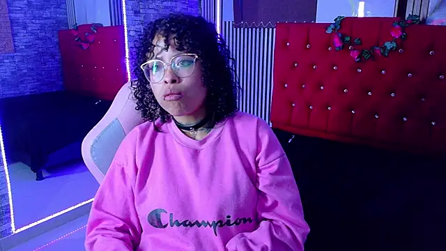 mia_hernnandez's cam snapshot