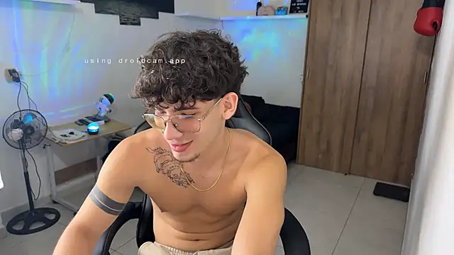 Kisan_Smith live sex cam