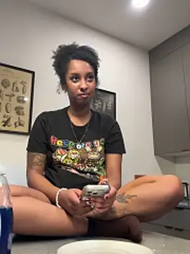 Your_Paris's cam snapshot