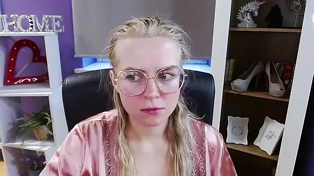 Zoey_Erotic live sex cam