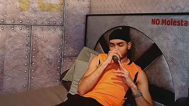 MarcusRain_ live sex cam