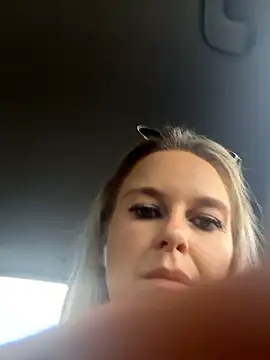 Imyourgoodgirl69xo live sex cam