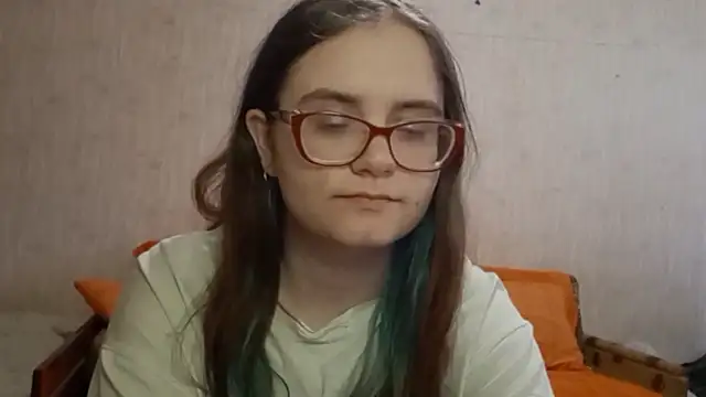 Miyabeee's cam snapshot