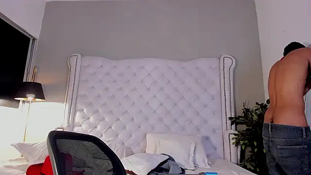 Thiagoferreti live sex cam