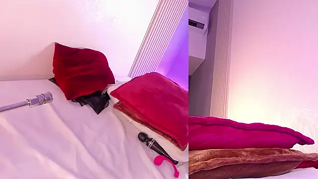 CloeMoon live sex cam