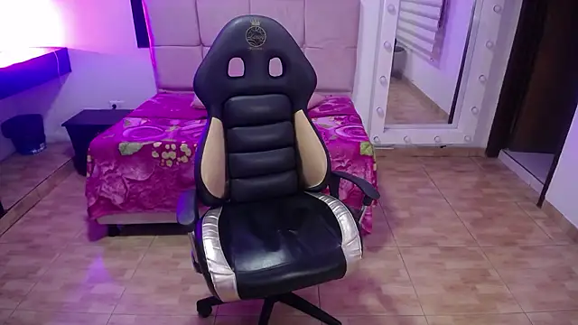 katty_mansini_'s cam snapshot