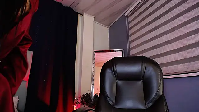 Emilyy05_'s cam snapshot