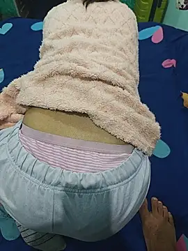 UrS_hottty_ live sex cam