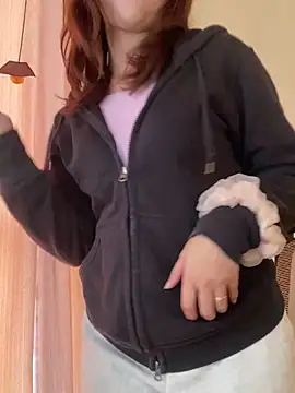 Liliya-77 live sex cam