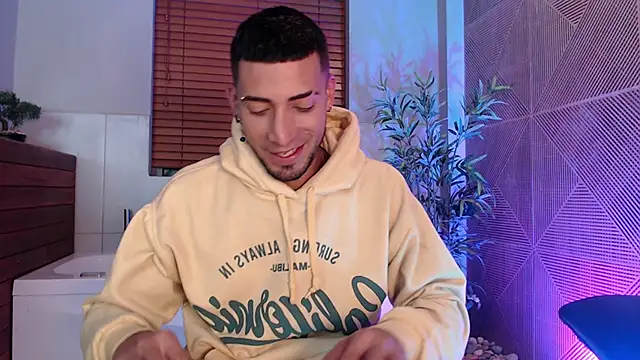 DrakeNeumann's cam snapshot