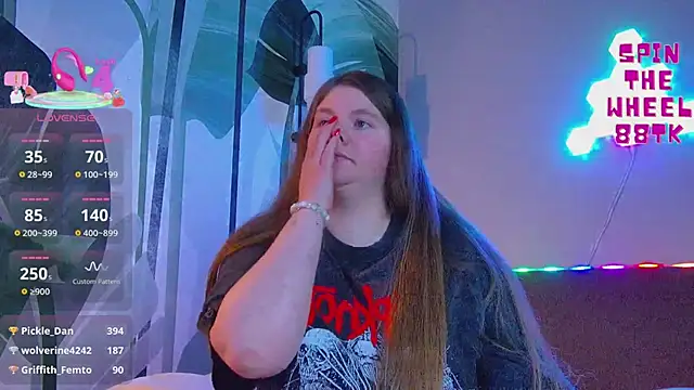 RubyValen live sex cam