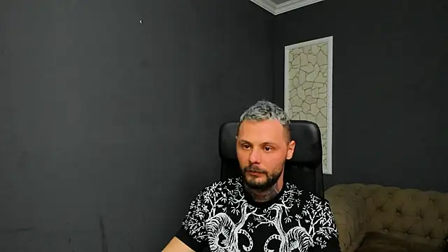 BrianHunts live sex cam