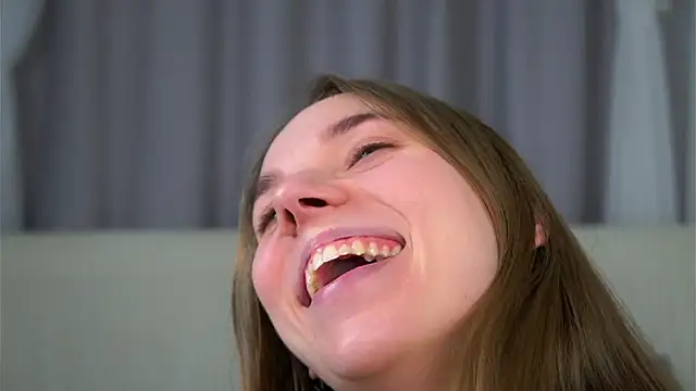 KarriBrownd's cam snapshot