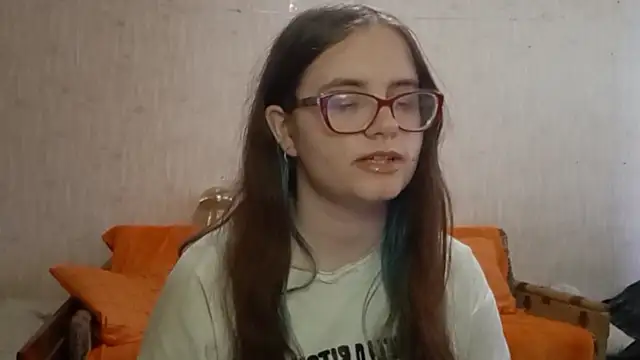 Miyabeee's cam snapshot