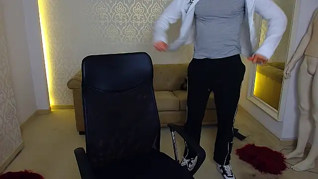 MaxKaiden live sex cam