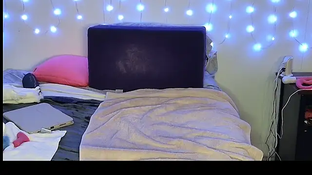 luvely_gurl's cam snapshot