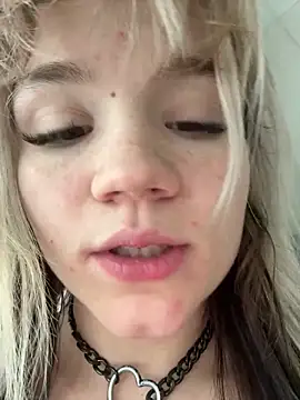 Cutiepiespanks live sex cam