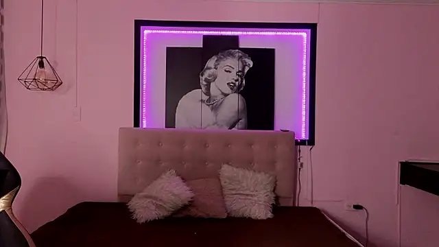 Kendall_fox_x's cam snapshot