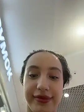 MiaTee's cam snapshot