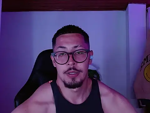 Spilios_low live sex cam