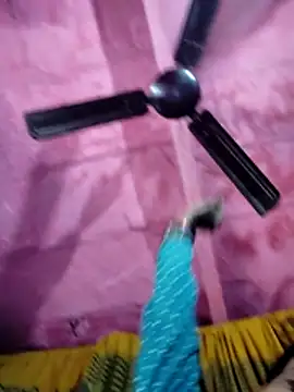 Pooja750's cam snapshot